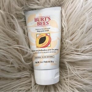 Free Gift! Burt’s Bees Scrub